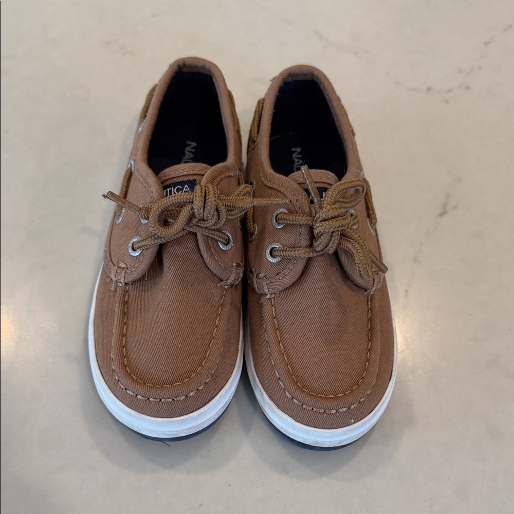 BOYS' NAUTICA TODDLER & LITTLE KID SPINNAKER BOAT SHOES